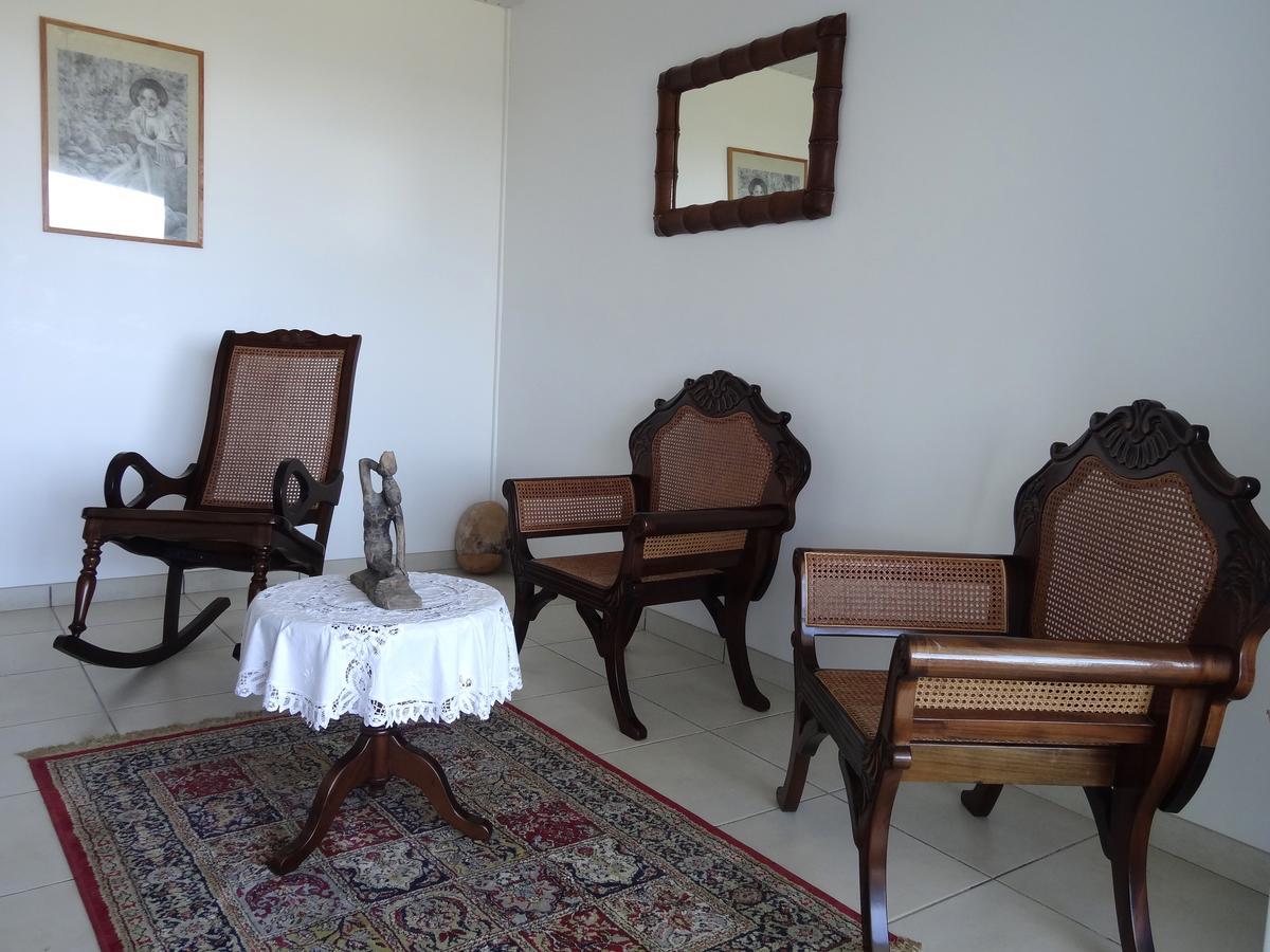 Bed & Breakfast 6 Suites Piscine Et Plage Pointe Faula Le Vauclin Exterior photo