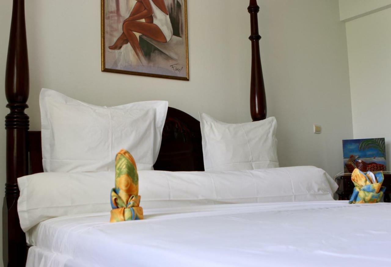 Bed & Breakfast 6 Suites Piscine Et Plage Pointe Faula Le Vauclin Exterior photo