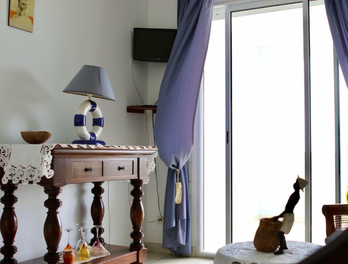 Bed & Breakfast 6 Suites Piscine Et Plage Pointe Faula Le Vauclin Exterior photo
